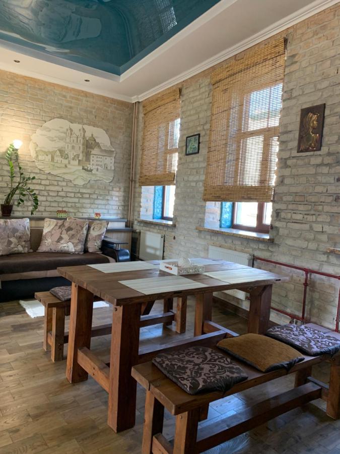Apartment In Sacyjalistycnaja 39 グロドノ エクステリア 写真