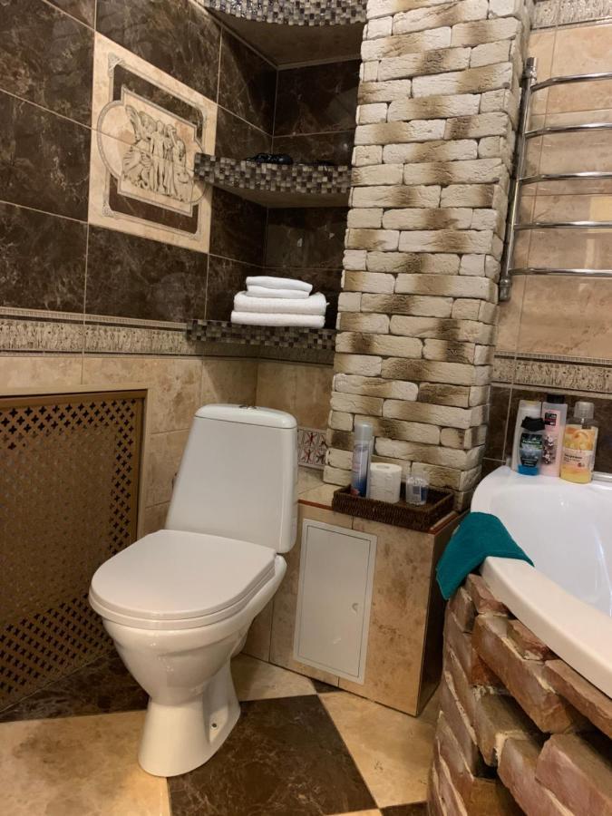 Apartment In Sacyjalistycnaja 39 グロドノ エクステリア 写真