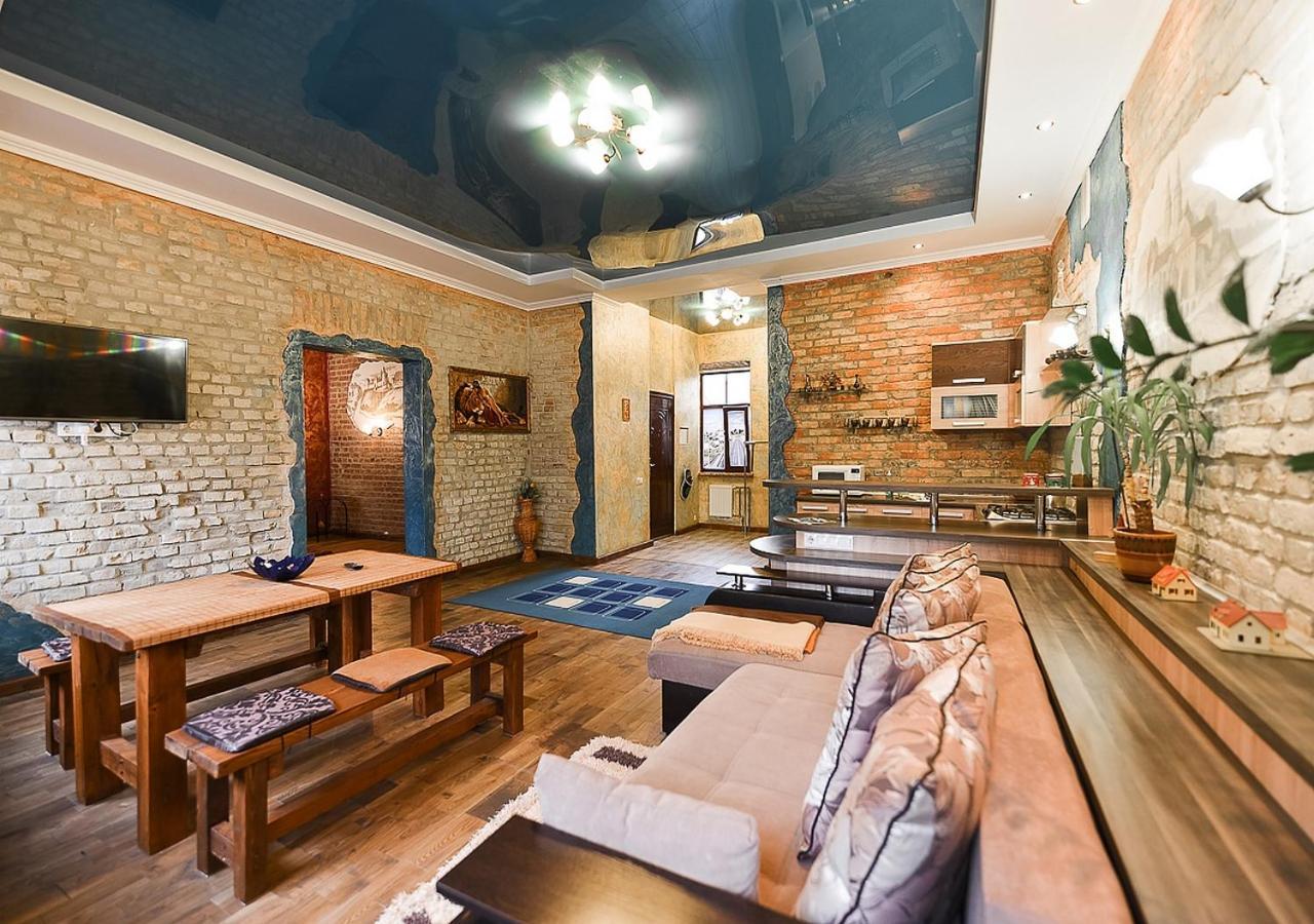 Apartment In Sacyjalistycnaja 39 グロドノ エクステリア 写真