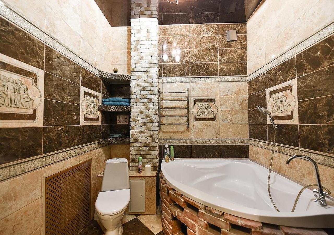 Apartment In Sacyjalistycnaja 39 グロドノ エクステリア 写真